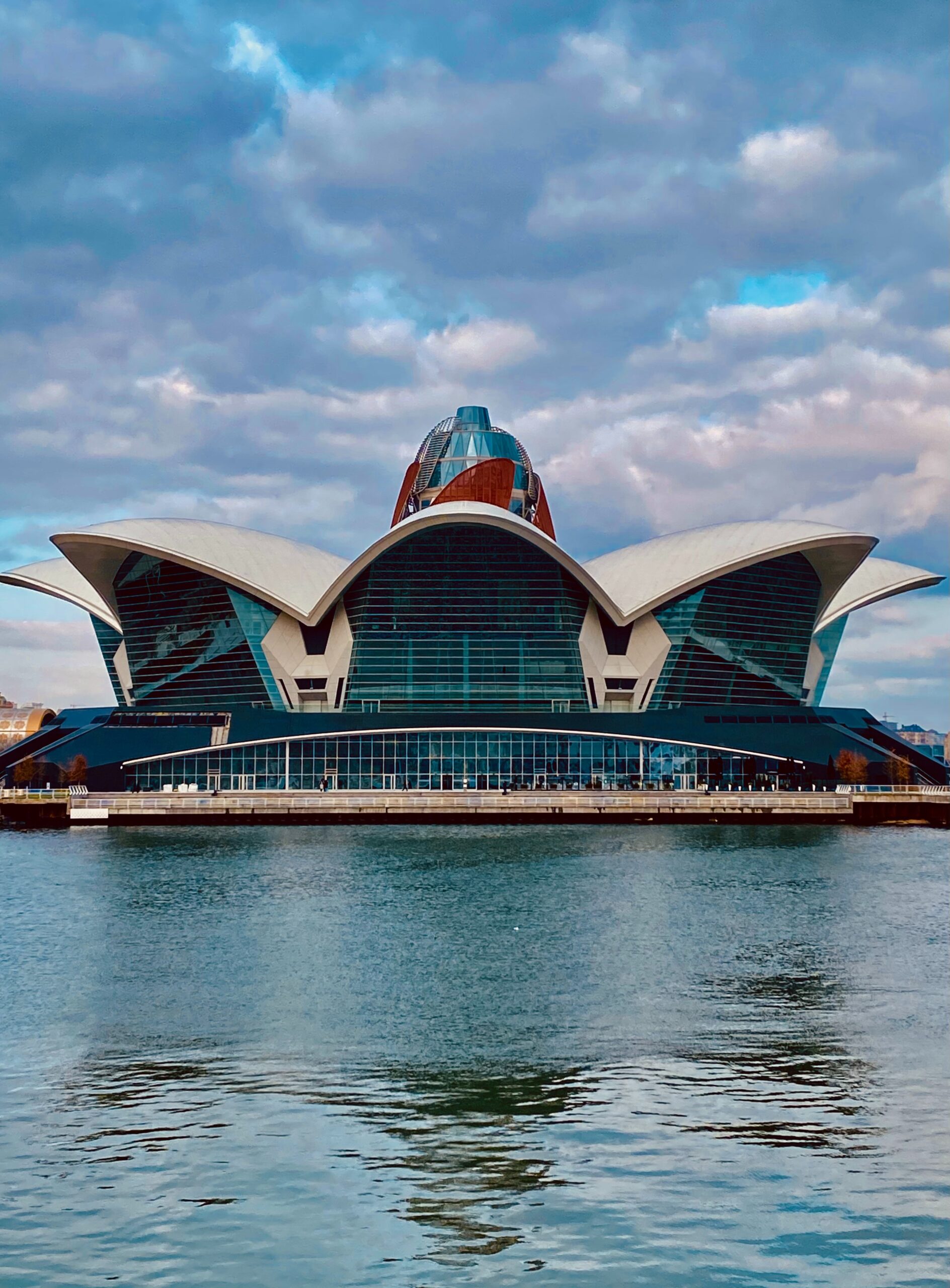 سائق عربي باكو